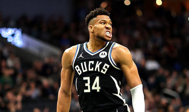 字母哥狂砍三连败分，刷新队史纪录迎来新赛季高光！