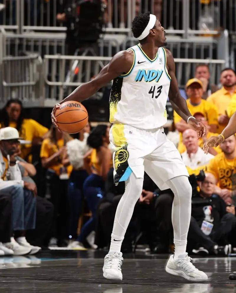 关于西亚卡姆新星绝杀表现惊艳，TL未来可期！的信息